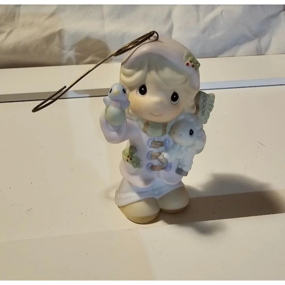Precious Moments 2000 Annual Ed Christmas Tree Ornament Future Is In Ours Hands